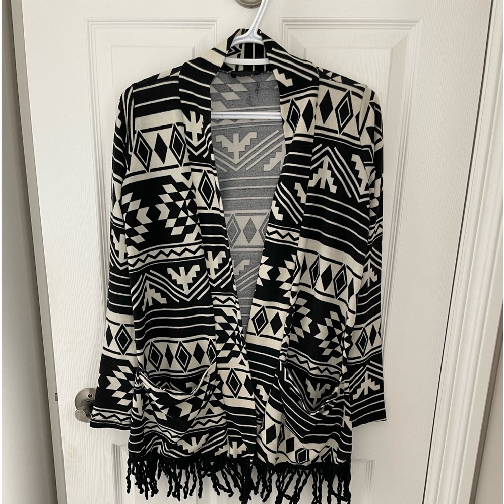 3/$15 🛍 Cardigan